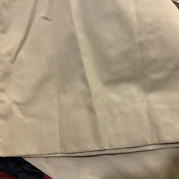 Burberry vintage trench coat- EUC!